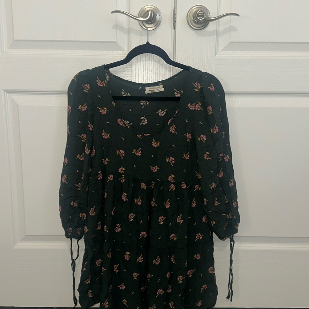 Urban outfitters Green and pink floral sleeve tie blouse